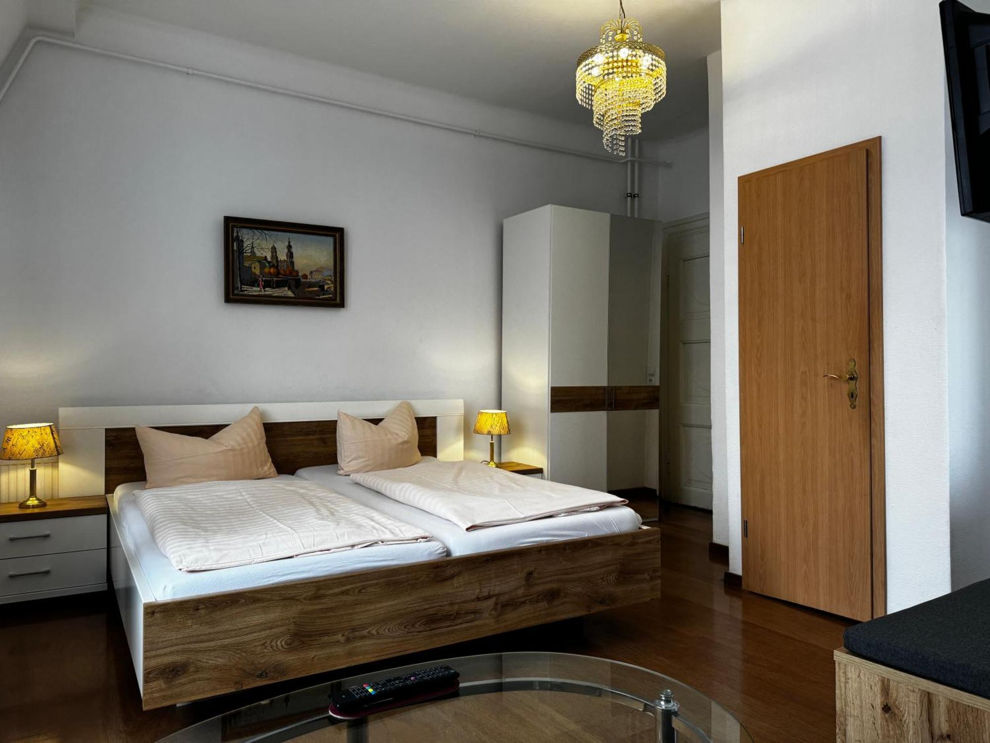Hotel Zu Den Linden Dresden